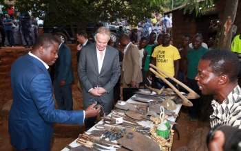 SEM Faure E. Gnassingbé et Tony Blair à la rencontre du Togo profond