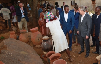 SEM Faure E. Gnassingbé et Tony Blair à la rencontre du Togo profond