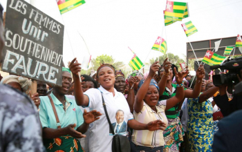 Remise de matériels roulants aux structures de santé de la région des Plateaux par SEM Faure E. GNASSINGBE