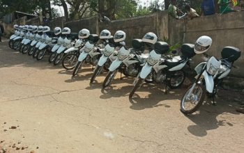 Remise de matériels roulants aux structures de santé de la région des Plateaux par SEM Faure E. GNASSINGBE