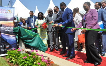 SEM Faure Gnassingbé a été désigné Champion du marché unique aérien africain
