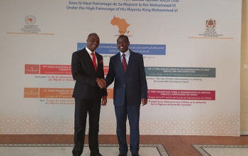 Le Chargé d'Affaires et le Dr Mouandjo Stephane Monney