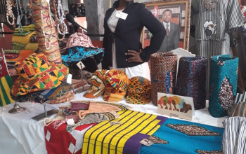 LE TOGO REPRESENTE AU « BAZAR INTERNATIONAL DE BIENFAISANCE