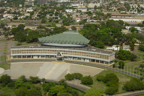  Le Palais des congrès de Lomé, siège de l'Assemblée 